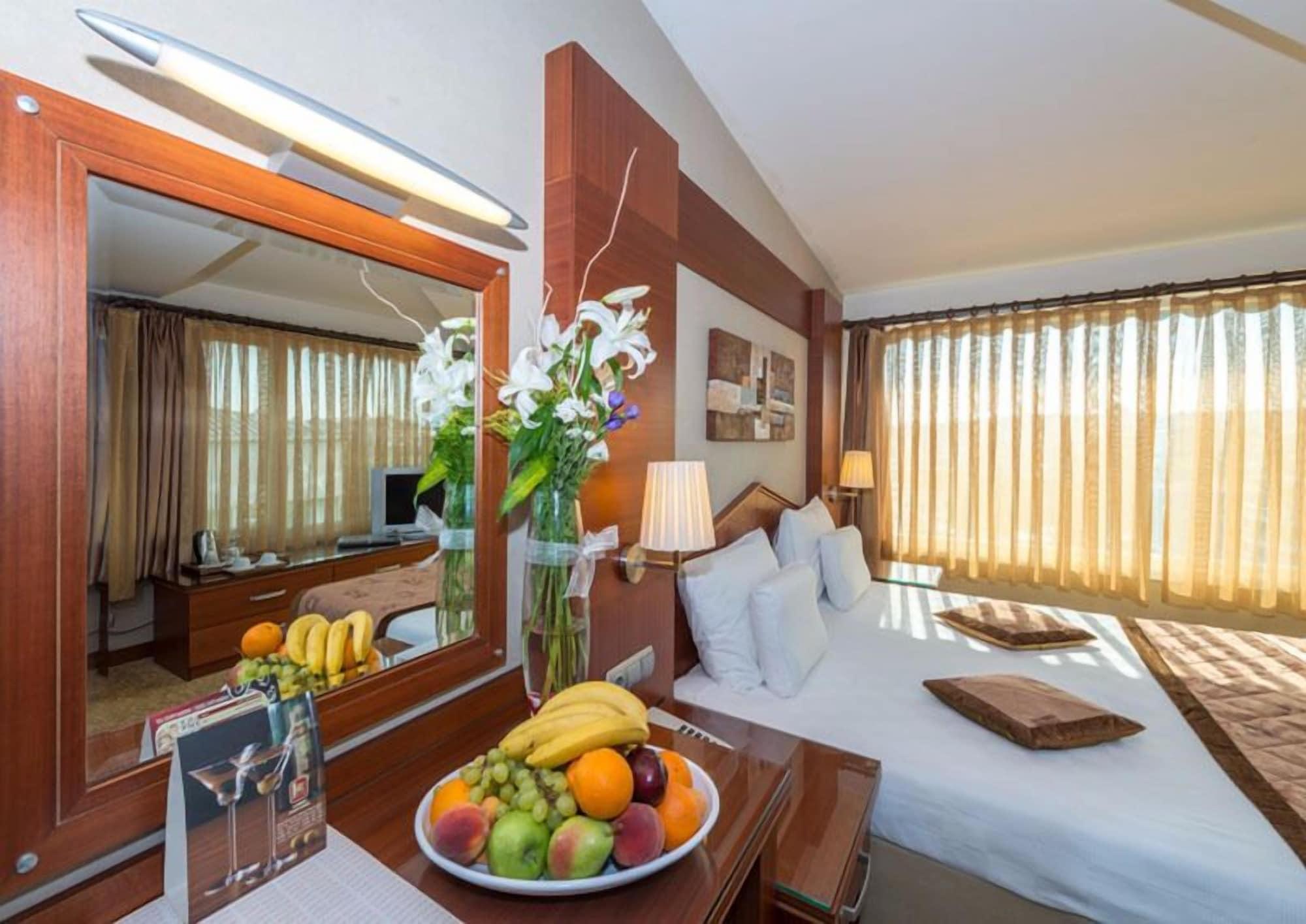 Vatan Asur Hotel Istanbul Eksteriør billede